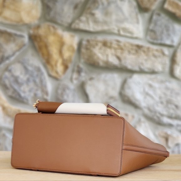 Michael Kors Bedford Legacy LG Tote SET Brown - Picture 4 of 9